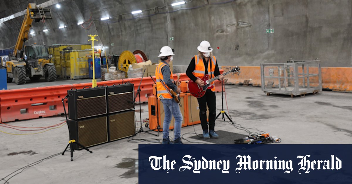 Powderfinger guitarists rock the rails in exclusive underground gig - Vimarsana News