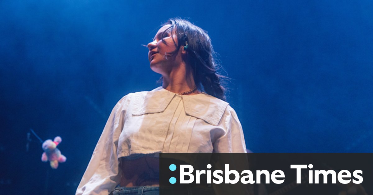 Melbourne reviews: Mallrat; A Clockwork Orange and Beyond; Moth at Theatre Works; Paul Capsis' Dry My Tears - Vimarsana News