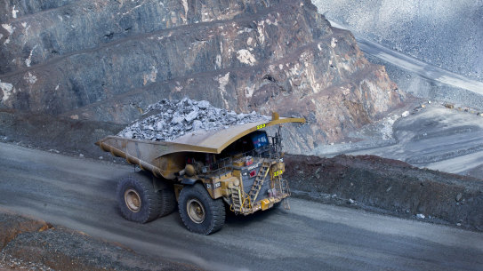 US gold mining giant lobs $24b takeover bid for Newcrest