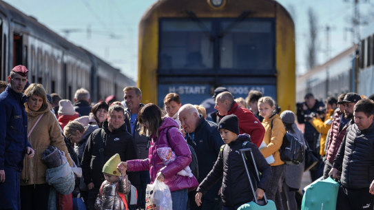 Ukrainian refugees at border town, Zahony, Hungary on Saturday. More than 2 million refugees have fled Ukraine since the start of Russia’s military offensive, and Hungary has welcomed more than 144,000.