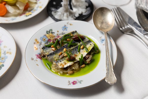 Marinated sardines with caramelised onion.