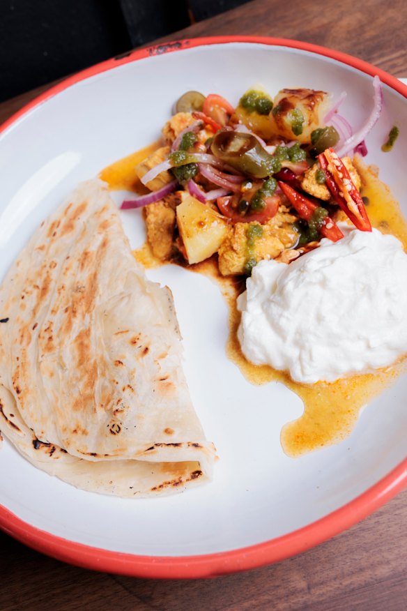 Nchanga roti and nkoko (roti with chicken).