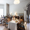 Jishan Garden serves banquets, a la carte and afternoon tea in grand surrounds.