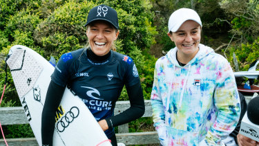 Stephanie Gilmore has a laugh with Ash Barty at Bells Beach.