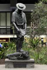 The Statue of John Batman ithat stood n the forecourt of the Suncorp Building on the corner of Collins and William streets.