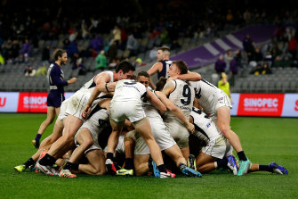 Afl 2020 Carlton Blues Beat Fremantle Dockers With Goal After The Final Siren