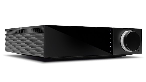 If you’re not into wood grain, there’s a more modern side panel option in the box.