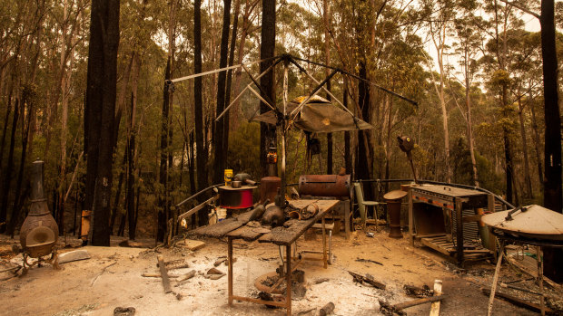 Scenes from Mallacoota today after the Gippsland bushfires. 