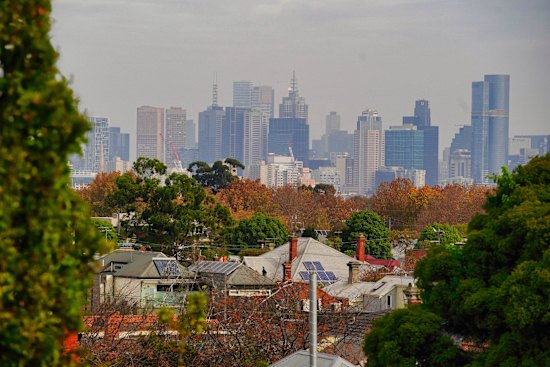 City views from High Street in Northcote.