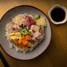 Classic chirashi.