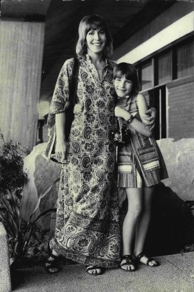 Helen Reddy with her daughter Traci, 9, in Sydney on January 9, 1972