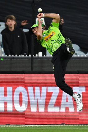 Ben Cutting playing for Sydney Thunder.