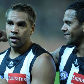 Andrew Krakoeur and Leon Davis during their time at Collingwood.