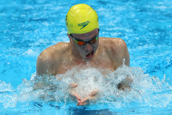 Zac Stubblety-Cook on his way to winning the 200m breaststroke gold medal.