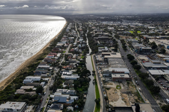 An aerial view of the land between Nepean Highway and Kananook Creek where at least two high-rise developments were slated to go.