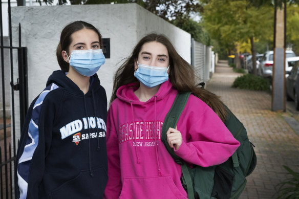 Compulsory mask wearing is again being considered as COVID-19 infections push almost 600 Queenslanders into hospital.