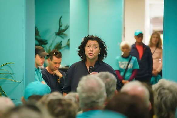 Monique Ryan speaking on Sunday morning after election night to her volunteers at campaign headquarters.