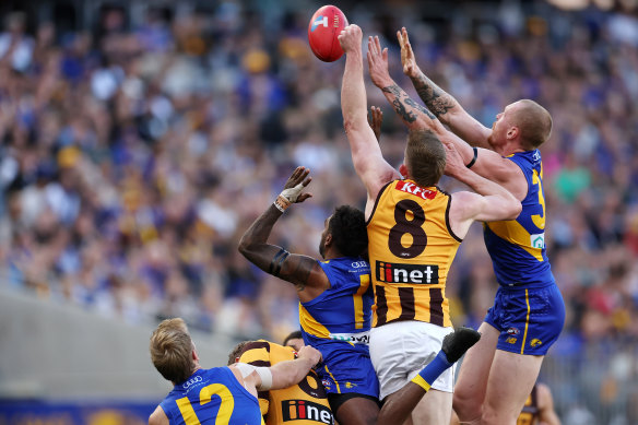 Eagles v Hawks at Optus Stadium