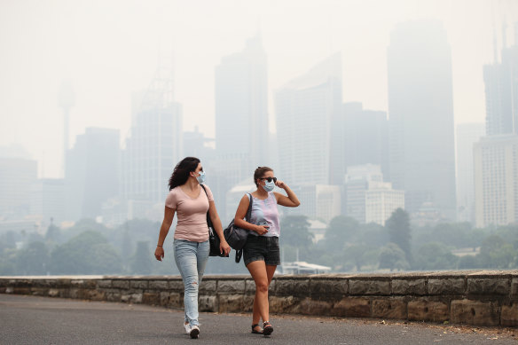 Hazardous bushfire smoke blanketing Sydney CBD in December. 