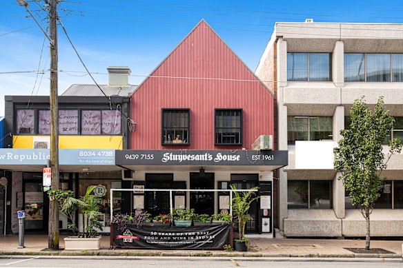 The Alexander Street property will go to auction later this month.