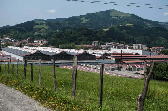 The new regional trains are being built at CAF’s factory at Beasain in northern Spain.