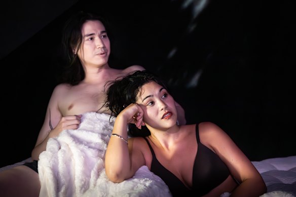 Sean Yuen Halley and Anna Fujihara in 月を見る夜 Moongazing. 