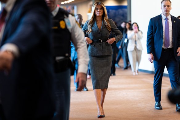 Trump arriva alla sede delle Nazioni Unite a New York prima dell'incontro.