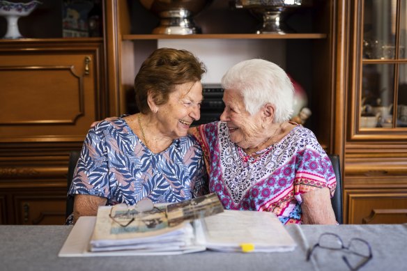 Alice Hubbers and Sonja Cowan reunited after more than 80 years. 