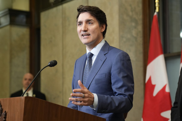 Carney minimizou seus vínculos com o primeiro -ministro Justin Trudeau.