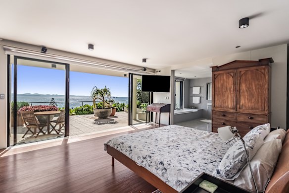 Homes in the exclusive enclave of Wategos Beach don’t often come to market.