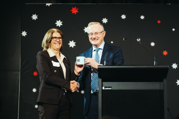 Australia news LIVE: RBA holds interest rates NSW Victoria fires burn