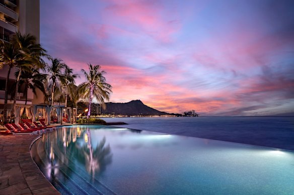 Nothing beats a sweeping sunset across Waikiki Beach.