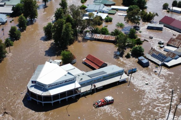 Dozens of people have been rescued from rising floodwaters in the town of Eugowra.