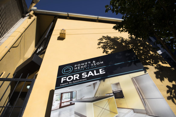 The RBA says all things being equal, a 2 percentage point increase in interest rates would wipe 15 per cent from house prices.