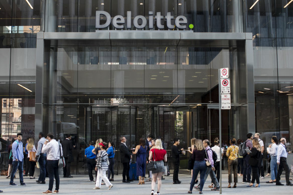 An employee at Deloitte allegedly stolen $682,587.22 from a client.