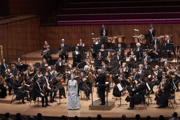 Finnish soprano Helena Juntunen and conductor Osmo Vanska with the Sydney Symphony Orchestra.