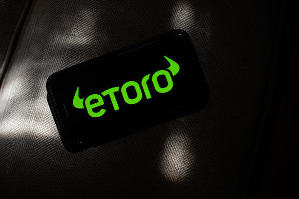 eToro is a major sponsor of the Wallabies.