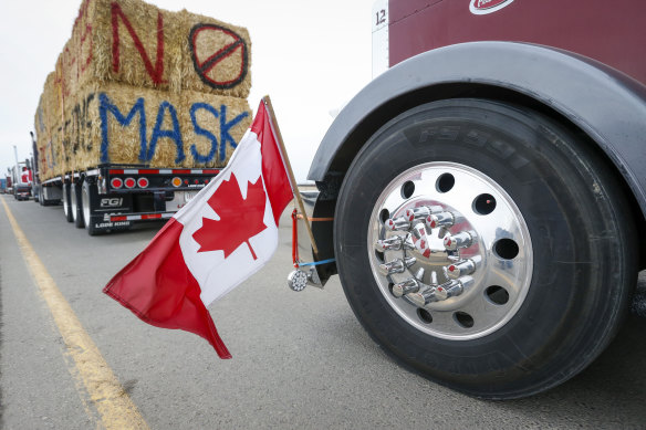 Canadian truckers at the US border crossing in Albertas. 