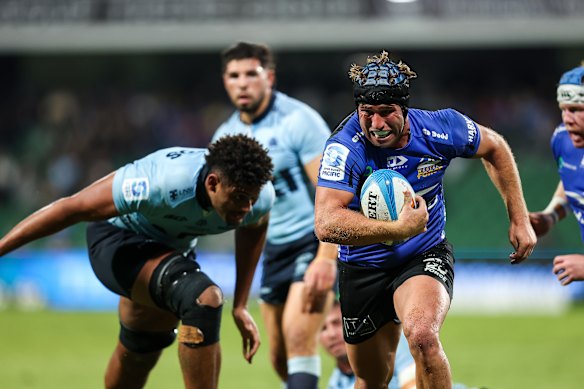 Hamish Stewart of the Western Force runs with the ball