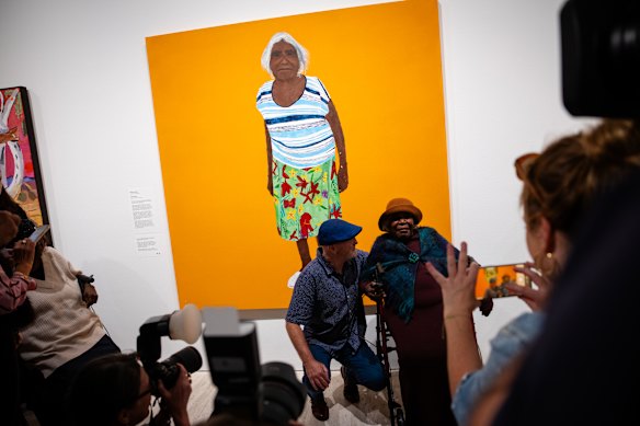 Richard Lewer has won this year’s Archibald Prize for his portrait of Pitjantjatjara elder and artist Iluwanti Ken.