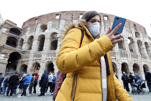 Foreign minister Marise Payne is leaving the door open to a travel ban on Italy.