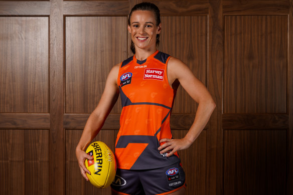 Alicia Eva will take over as Giants captain after the shock withdrawal of Amanda Farrugia.
