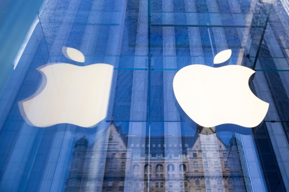 Apple’s last pay deal for retail staff was signed in 2014 without union involvement.