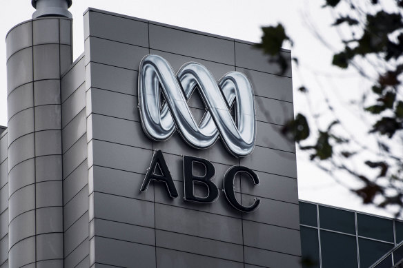 An overwhelming majority of Media, Entertainment and Arts Alliance members at the ABC have voted in favour of striking.
