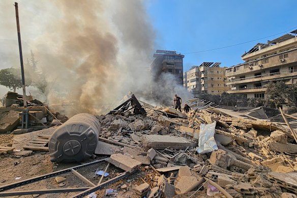 US-Iran war news headlines from Wednesday 4th March 2026: Donald Trump  warns of US strikes; Israel bombs Lebanon, targets Hezbollah; Strait of  Hormuz closure puts pressure on petrol, gas prices; Australia's Al