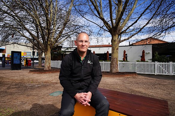 Paul Hopper says the major parties have an unfair spending advantage over independents and newer parties.