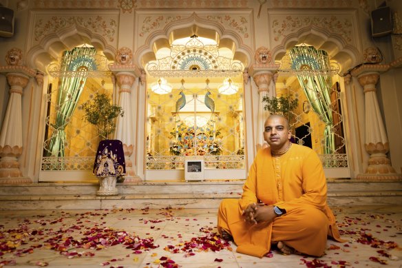 Arjun Saka, a resident monk at the ISKCON Hare Krishna Temple in Albert Park, described the graffiti as hate speech and religious vilification. 