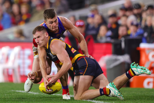Crows and Lions finish in a draw.