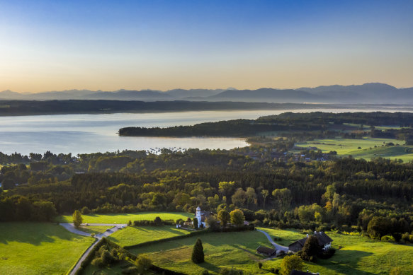 The journey begins at Lake Starnberg.