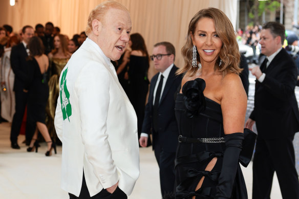 What a difference a year makes. Pratt and sister Heloise Pratt attend the gala last year.